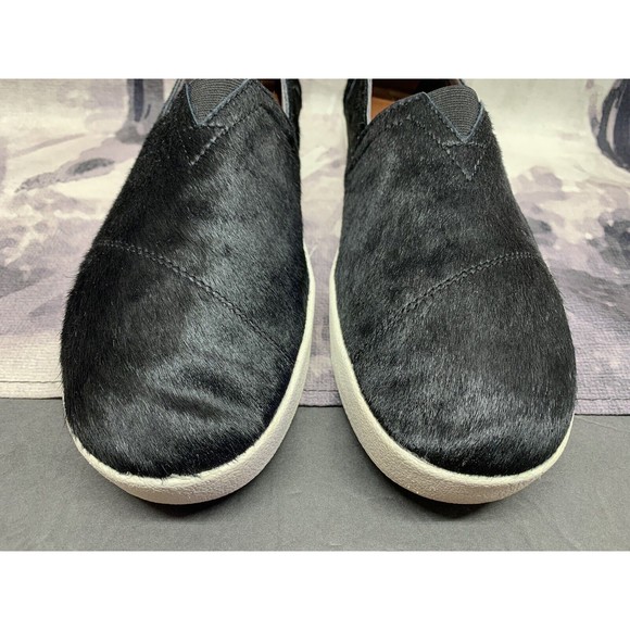 Toms Faux Fur Uppers Comfort Shoes Women's Size US 10 Black Slip On Rubber Sole - Picture 6 of 15